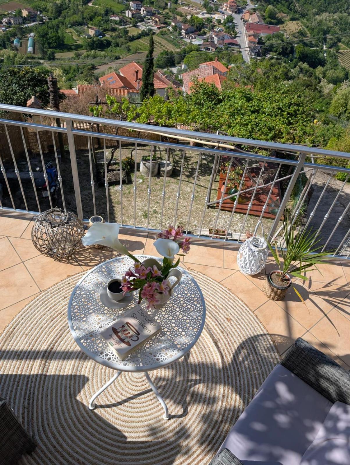Studio Apartman Bel Vedere Мотовун Экстерьер фото